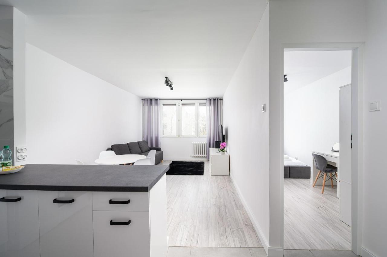 Wierzbno Modern Apartment Varsavia Esterno foto