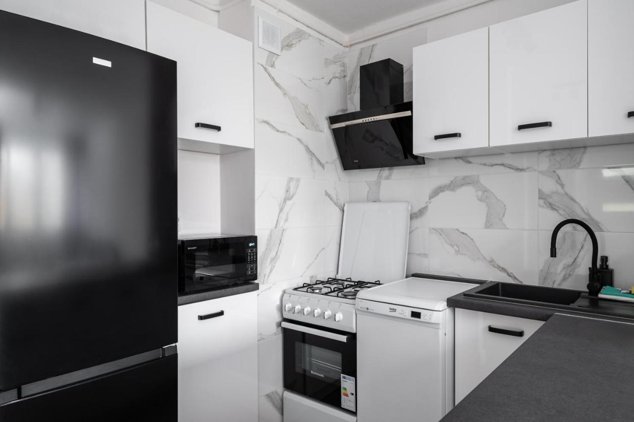 Wierzbno Modern Apartment Varsavia Esterno foto
